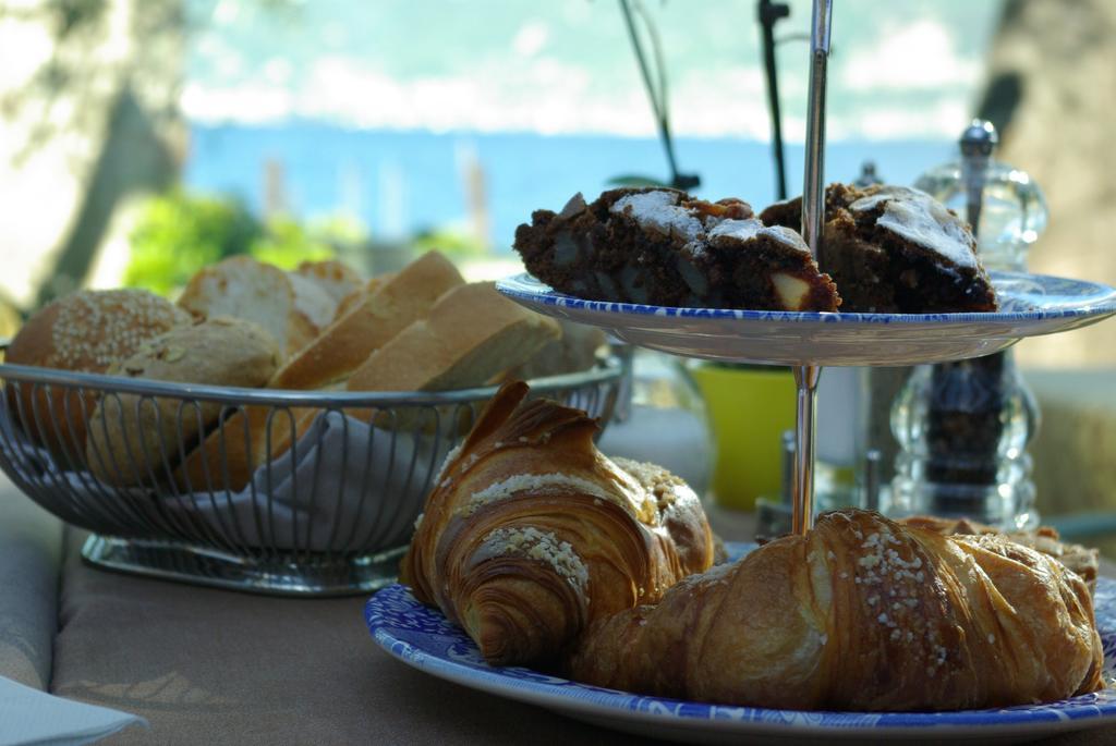 Locanda Fassa Brenzone sul Garda Ngoại thất bức ảnh